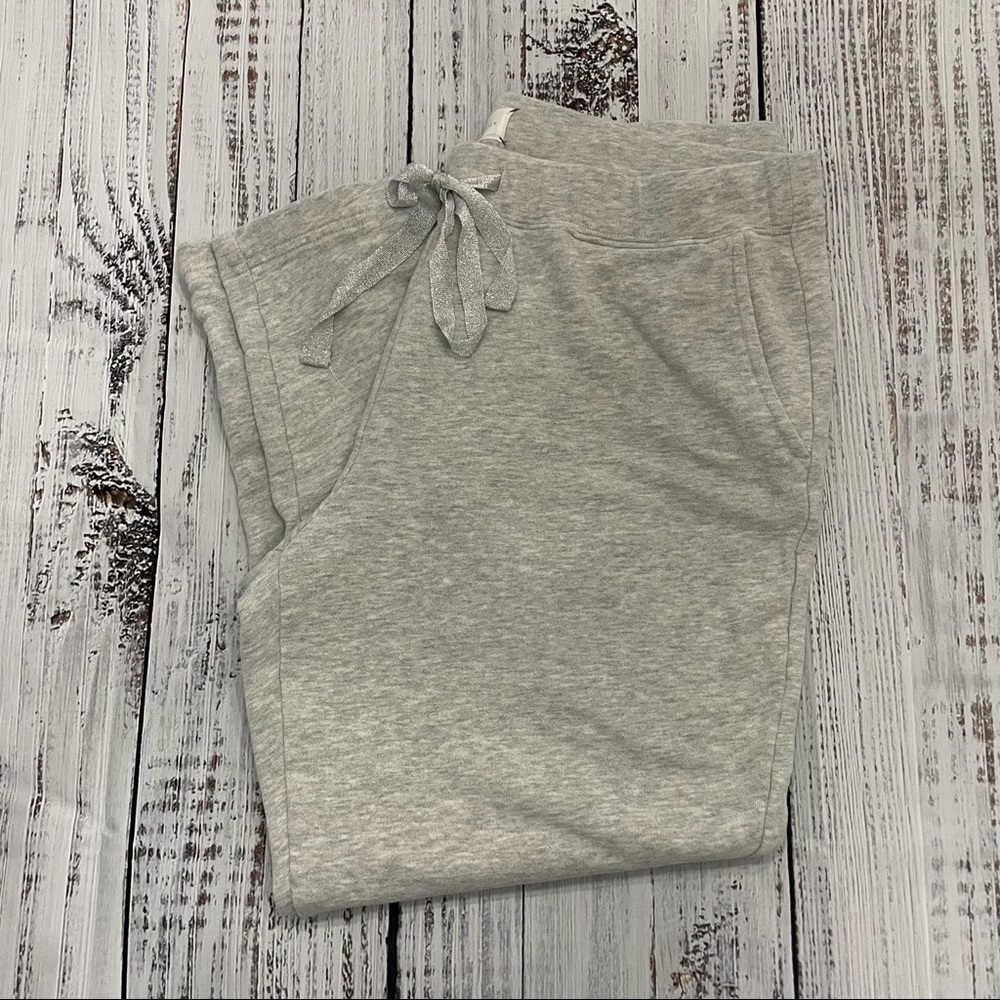 Lou & Grey Heather gray cropped sweatpants